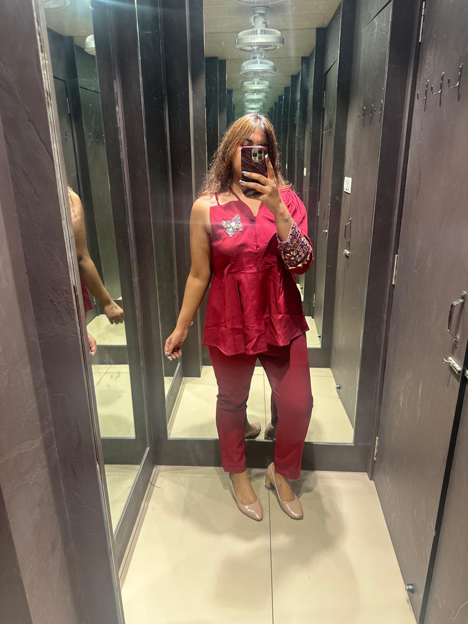 RED ONE SIDE SELVELESS COORD SET